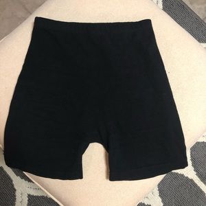 Brandy Melville Griffin Bike Short
